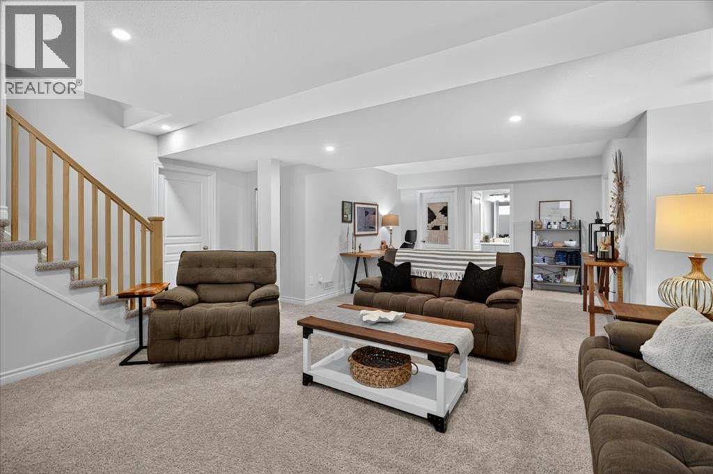 87 BOYD BOULEVARD - 36