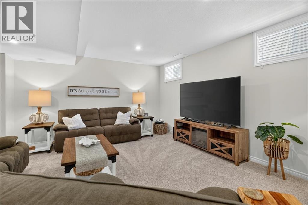 87 BOYD BOULEVARD - 34
