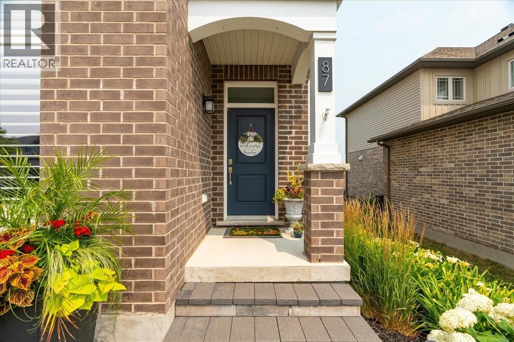 87 BOYD BOULEVARD - 4