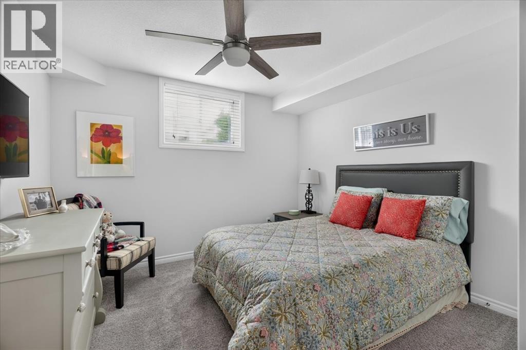 87 BOYD BOULEVARD - 38