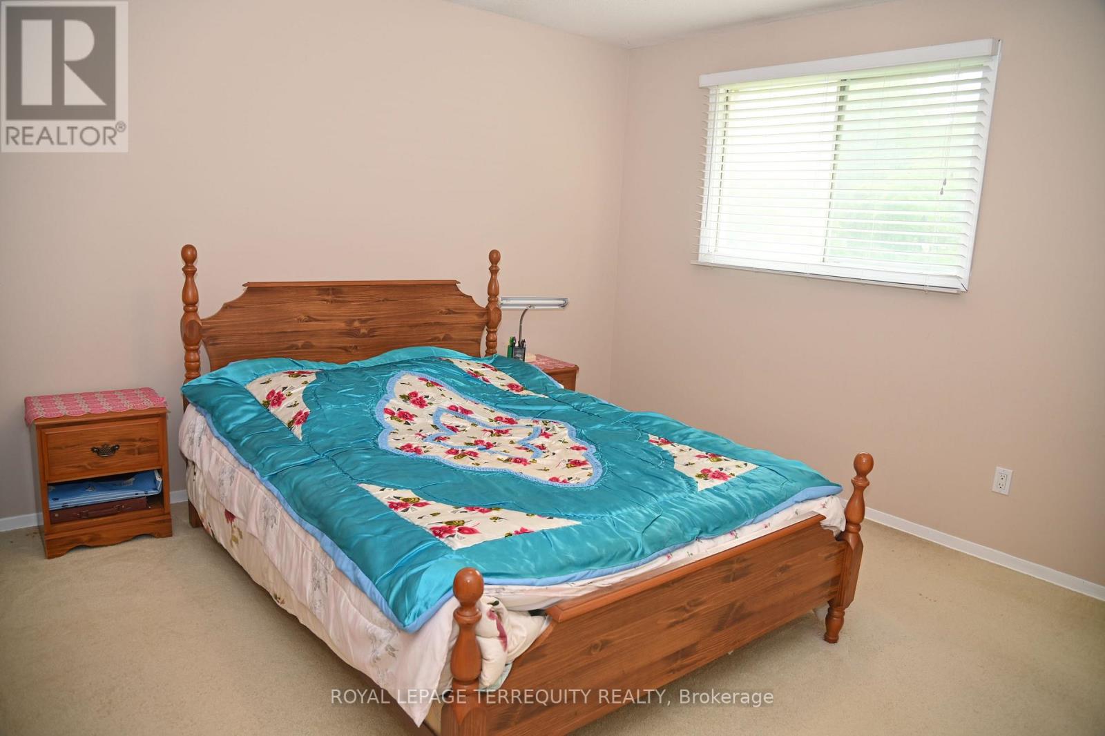 22 WHITE HEATHER BOULEVARD - 13