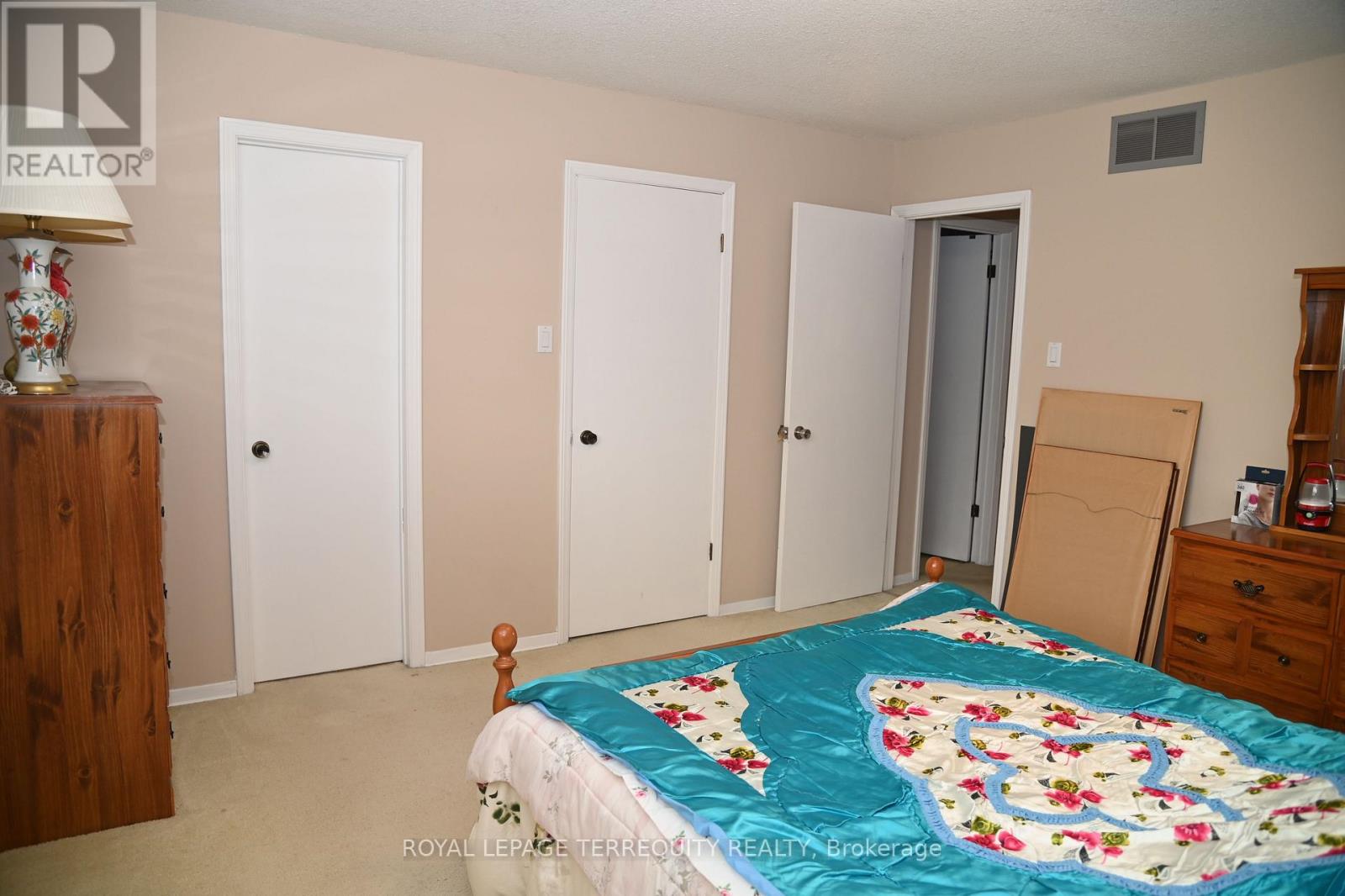 22 WHITE HEATHER BOULEVARD - Image 14