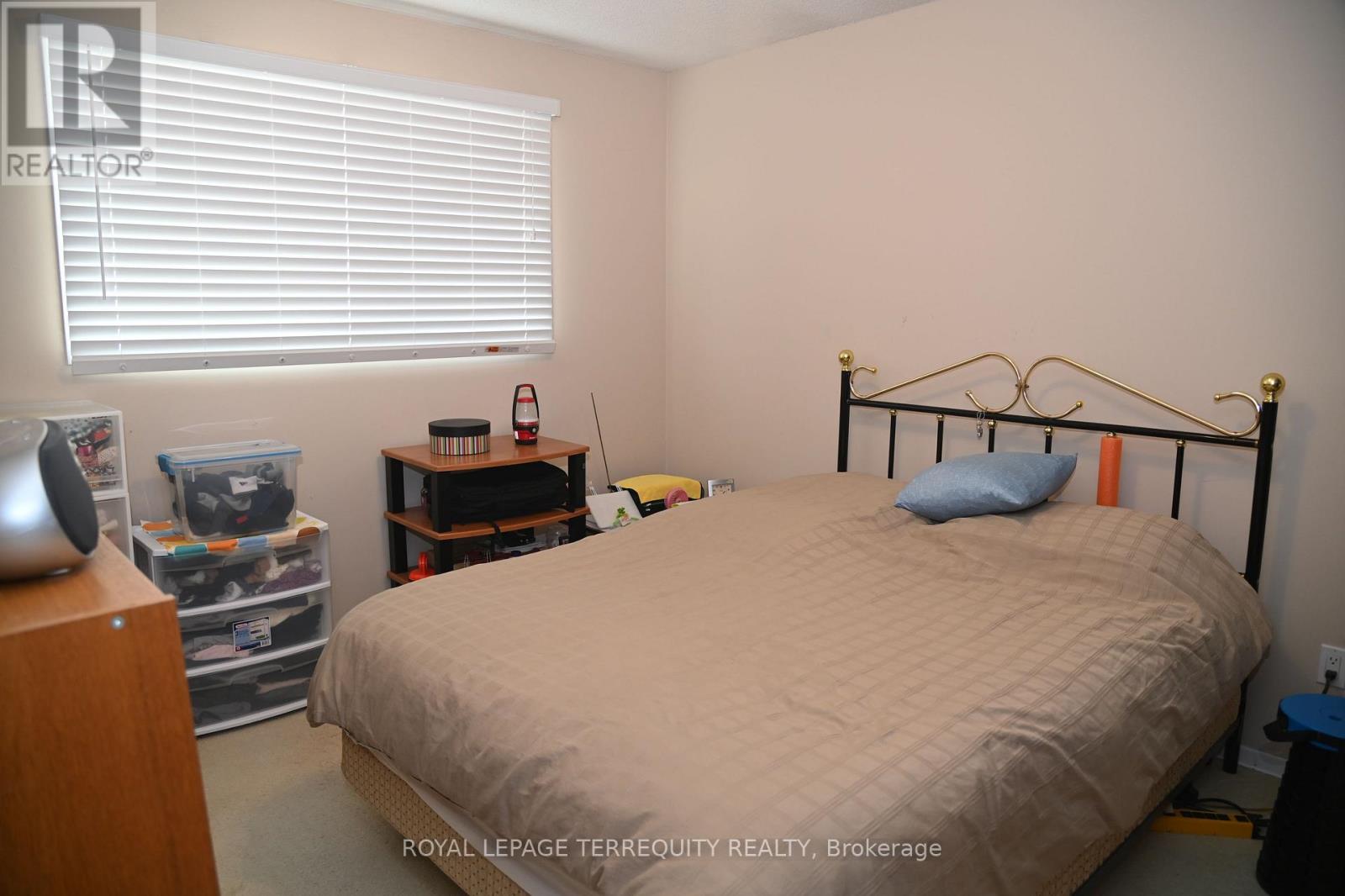 22 WHITE HEATHER BOULEVARD - 17