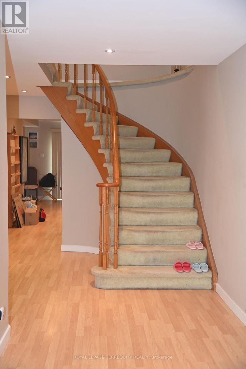 Entrance hall way
