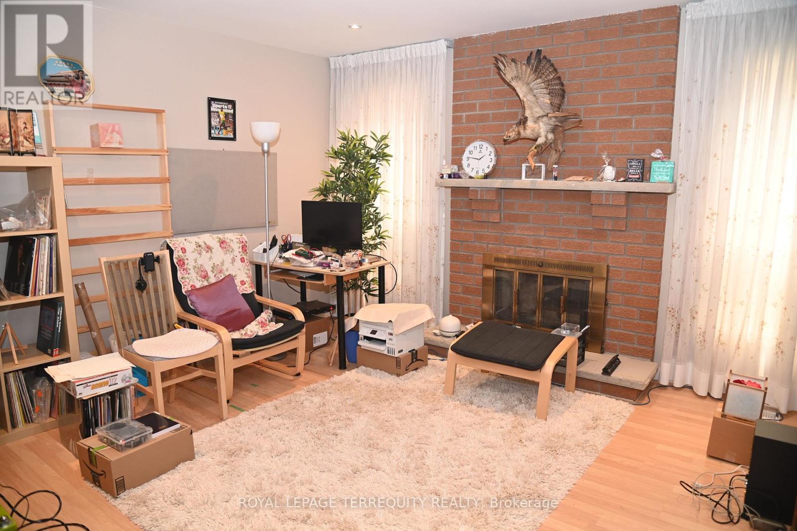 22 WHITE HEATHER BOULEVARD - 5