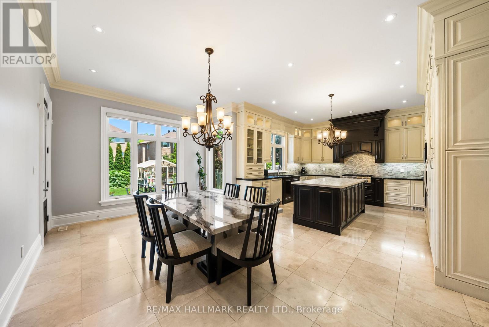 34 MAY AVENUE - Image 11