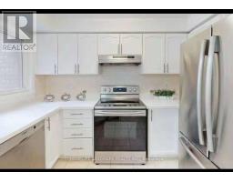 Bedroom 4 - 47 Waterton Crescent, Richmond Hill, ON L4B4L2 Photo 7