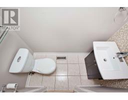 47 Waterton Crescent, Richmond Hill, ON L4B4L2 Photo 9