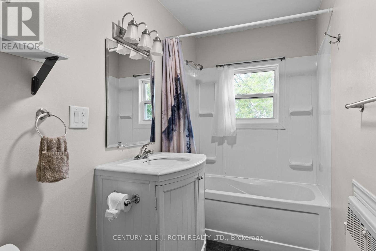 52 MARCUS STREET - Image 12