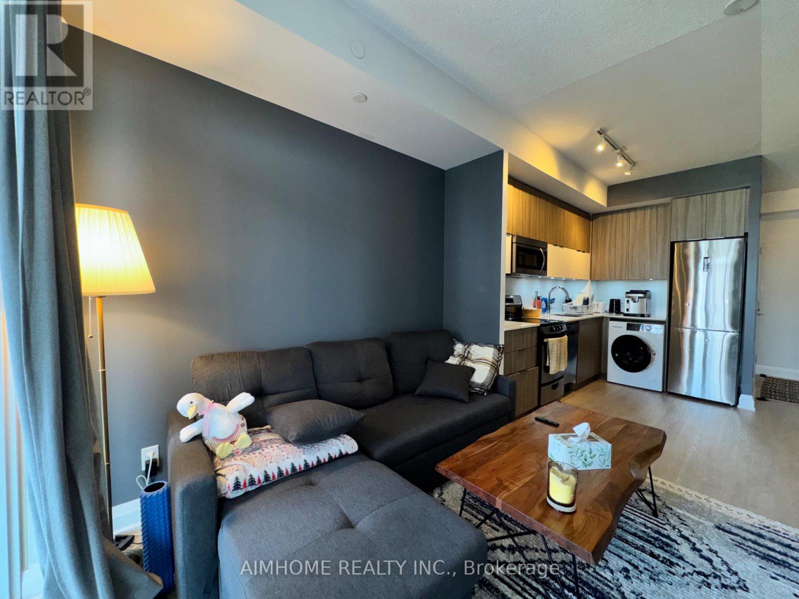 #801 56 ANNIE CRAIG DRIVE - 15
