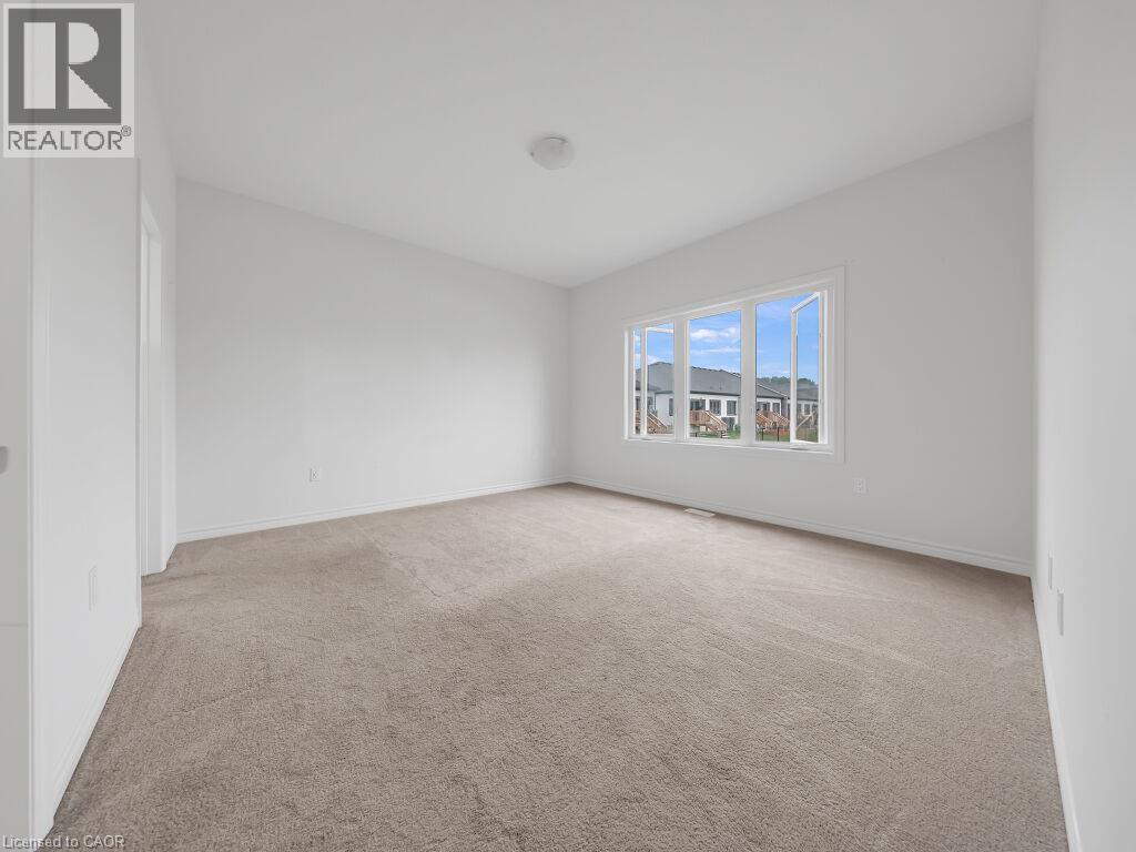 138 SAUNDERS Street - 31