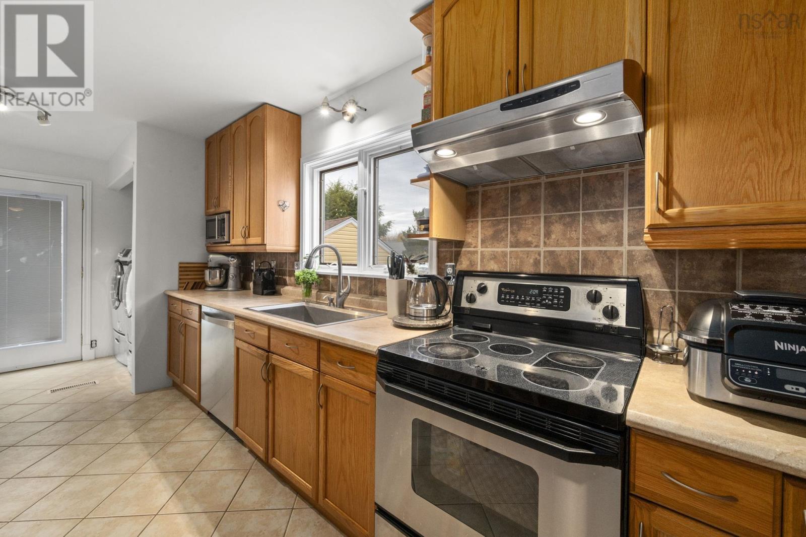 3162 Romans Avenue - 10