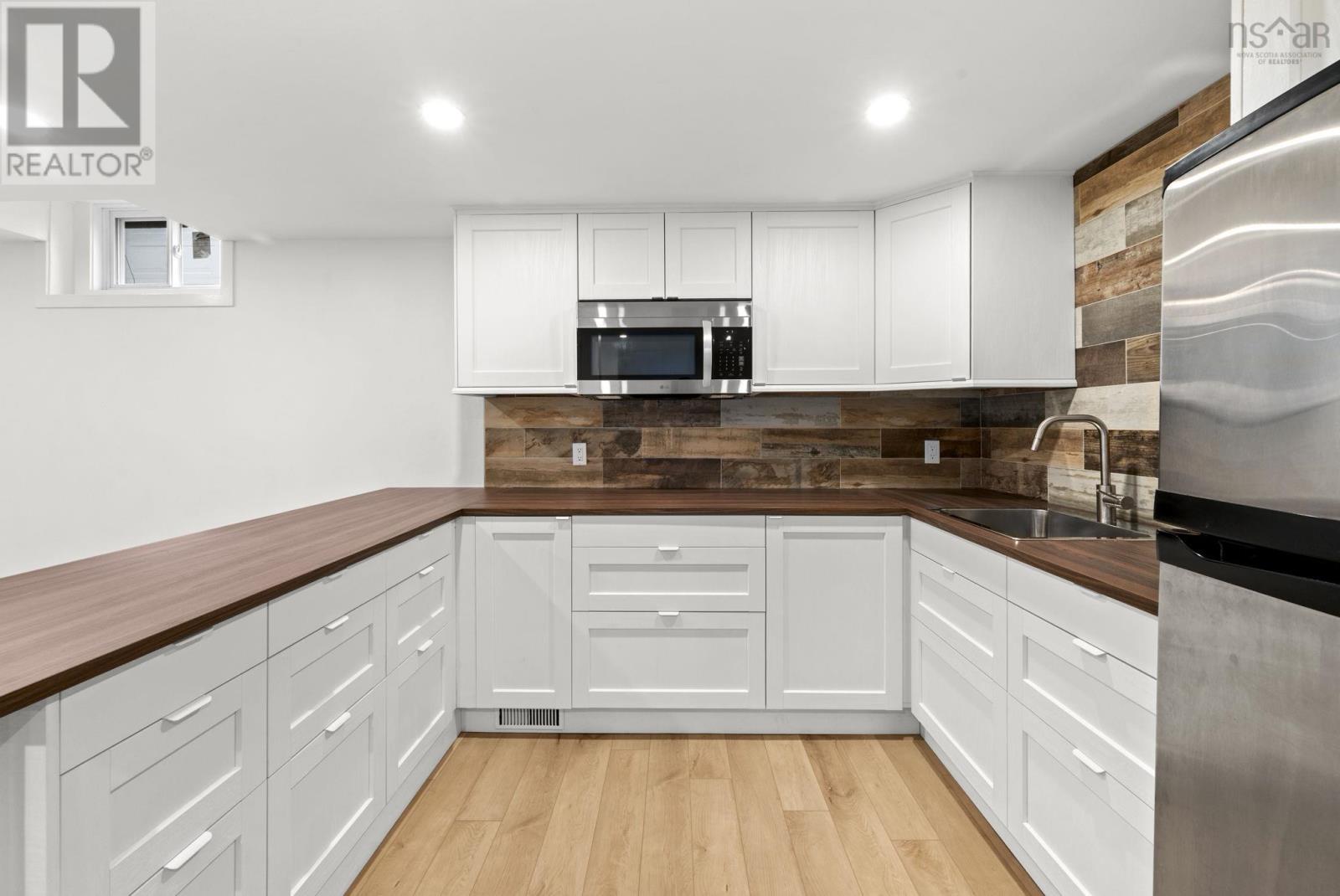 3162 Romans Avenue - 28