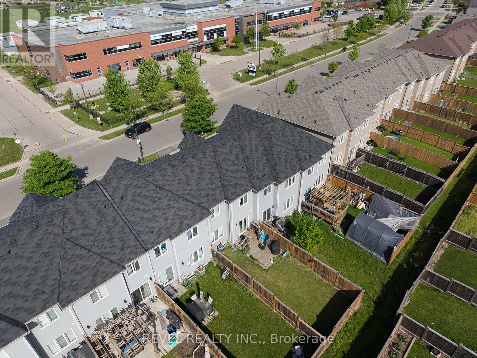 153 ENGLISH LANE - 30