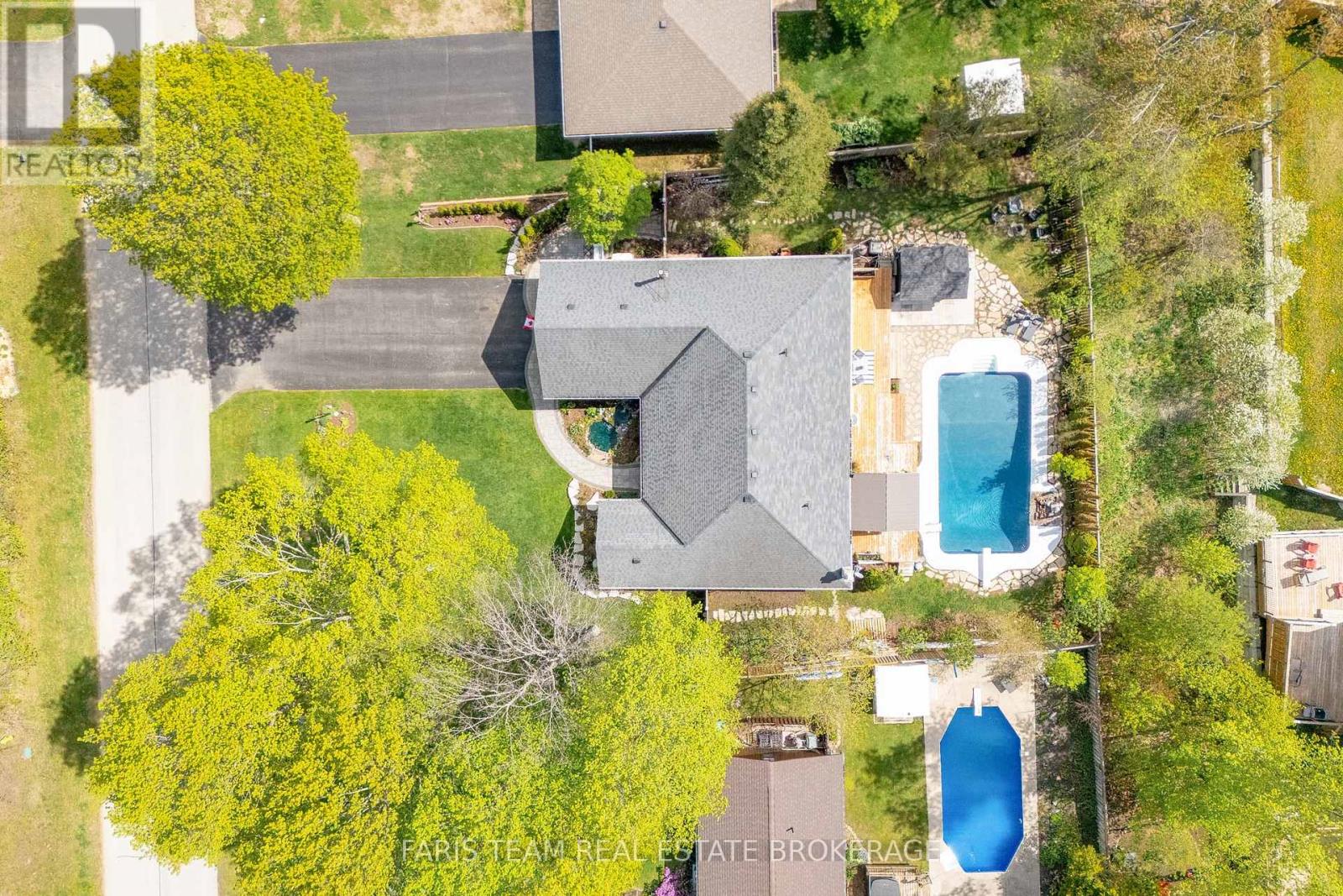 135 FOREST GLEN DRIVE - Image 48
