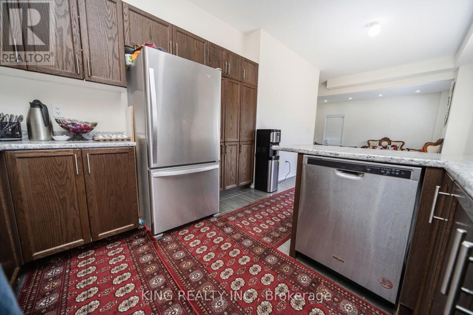 7 TODD CRESCENT - 20
