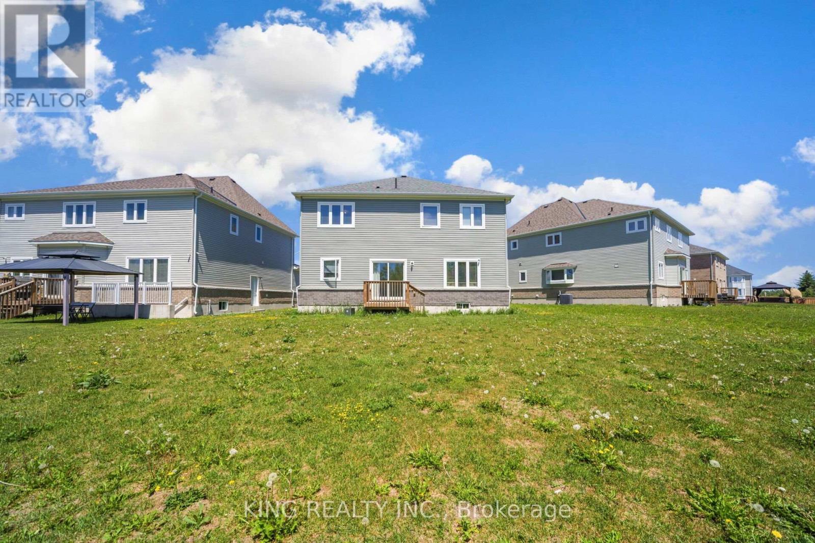 7 TODD CRESCENT - 49