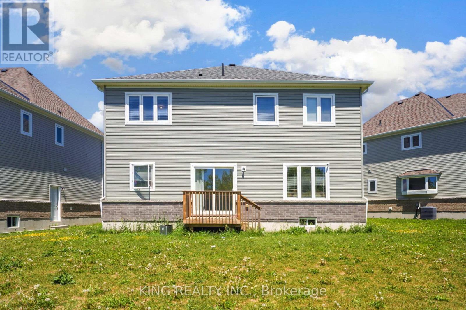 7 TODD CRESCENT - 50