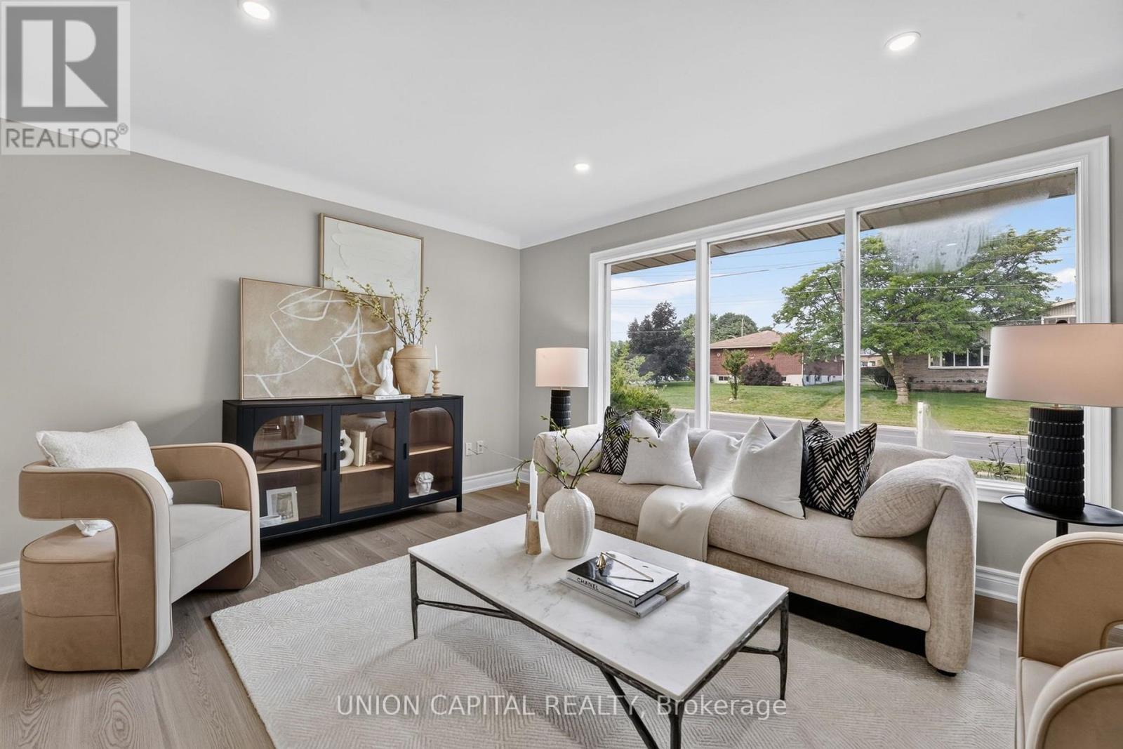 30 COLLIER ROAD N - 1