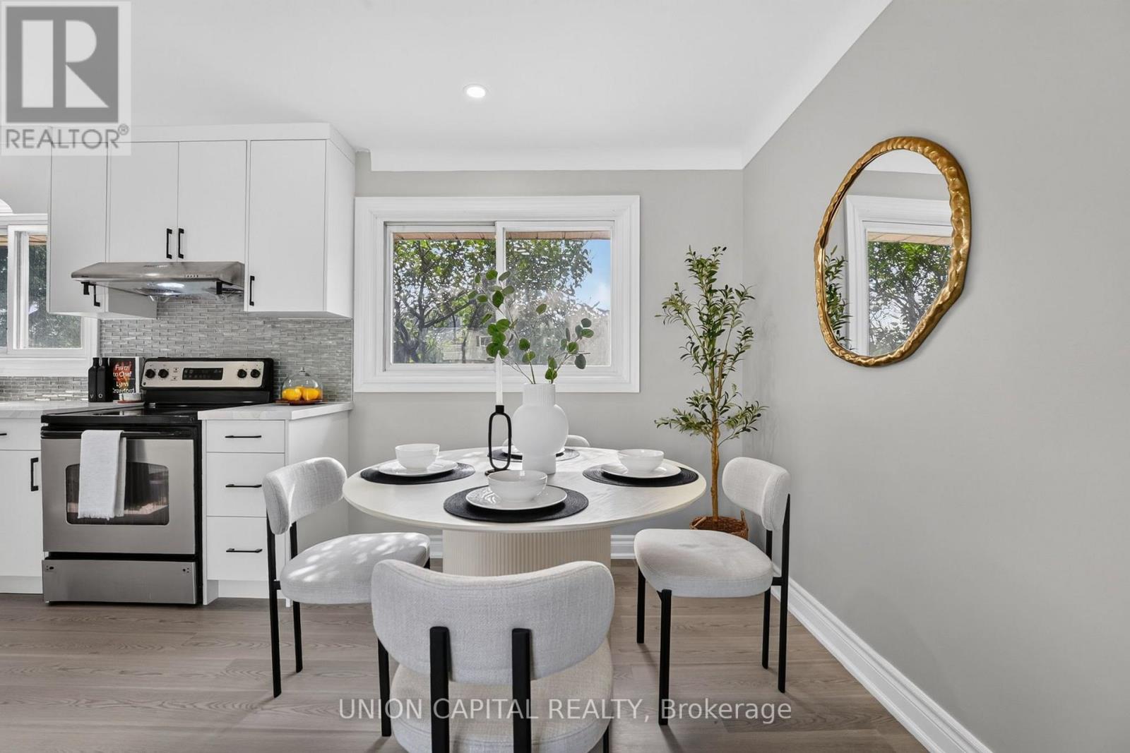 30 COLLIER ROAD N - 11