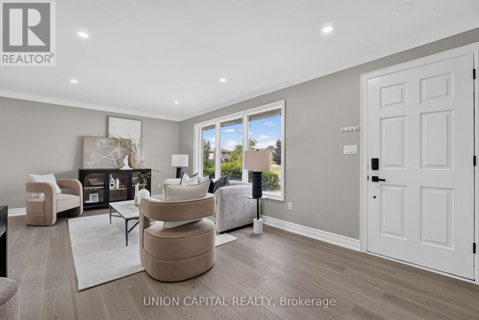 30 COLLIER ROAD N - 3