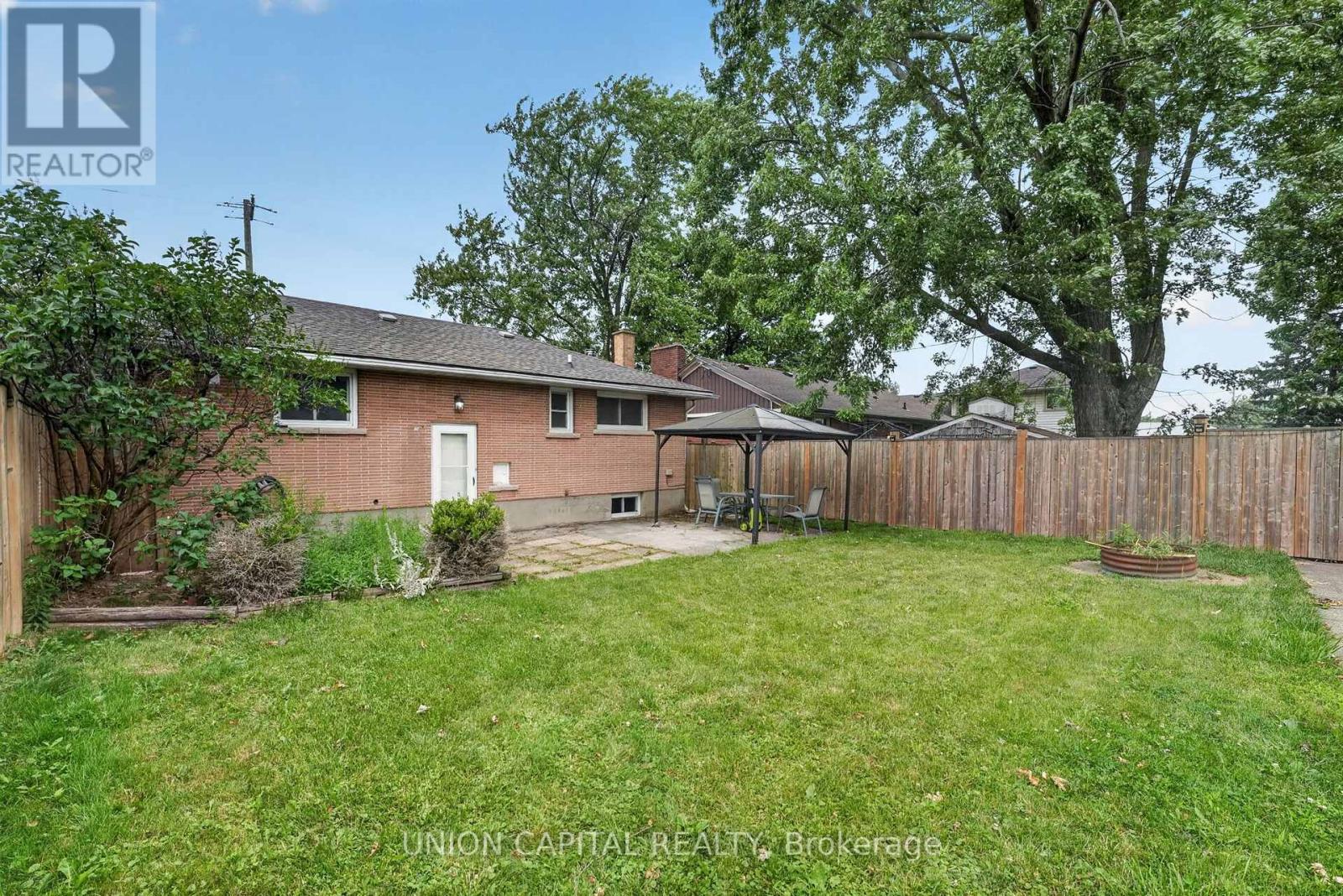 30 COLLIER ROAD N - 43