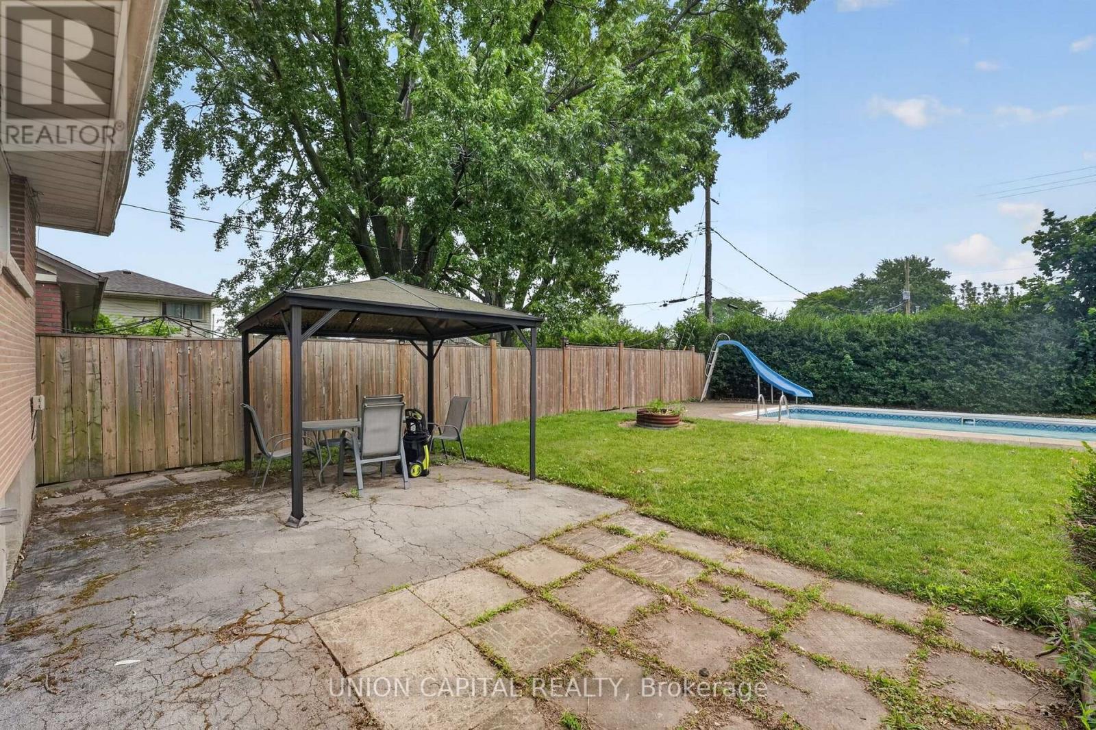 30 COLLIER ROAD N - 45