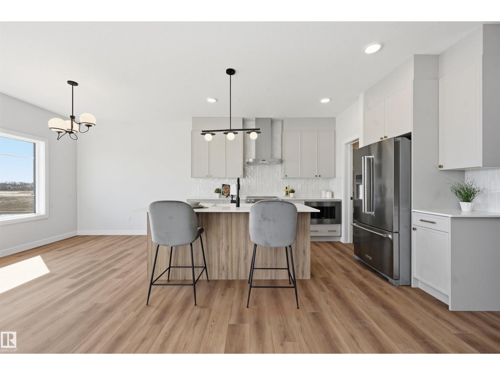 2815 188 ST NW - 10