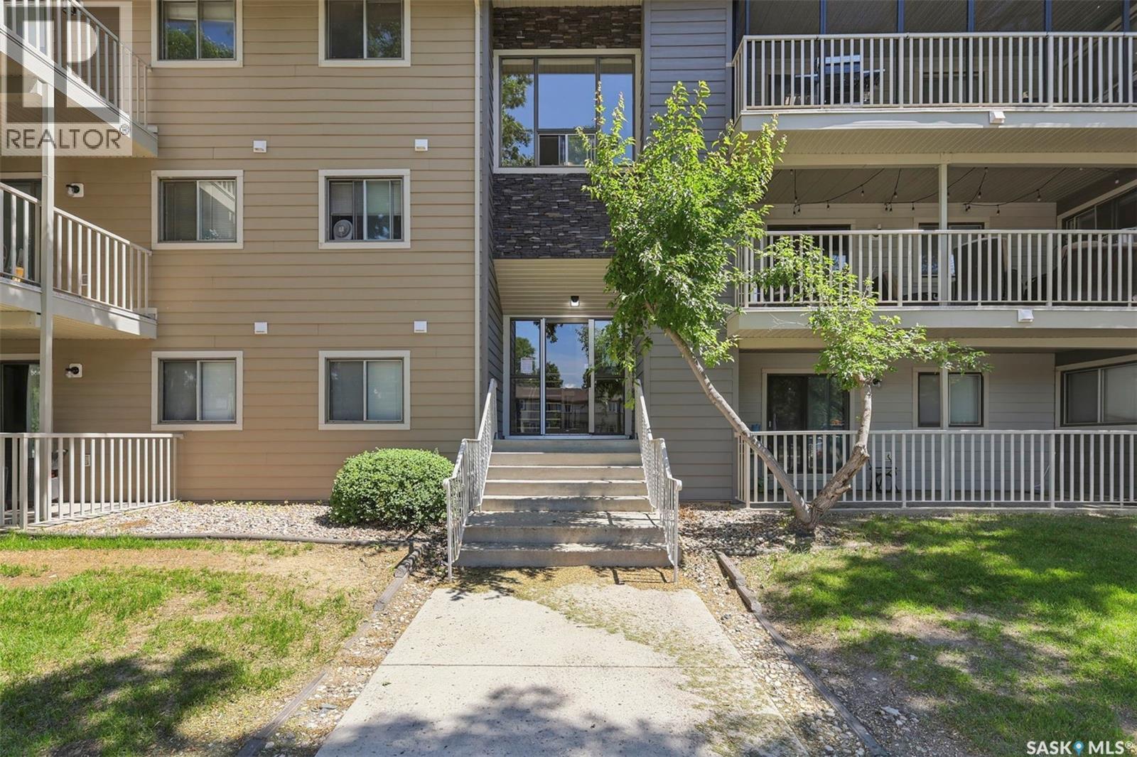 #301 1121 1A McKercher DRIVE - Image 2