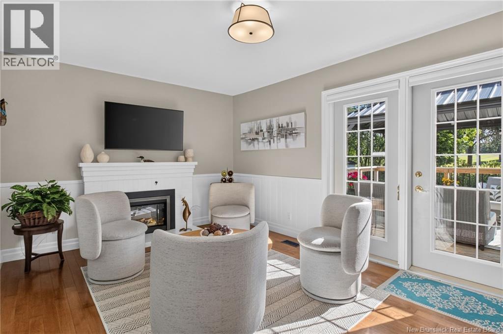 12 Fairway Boulevard - 13