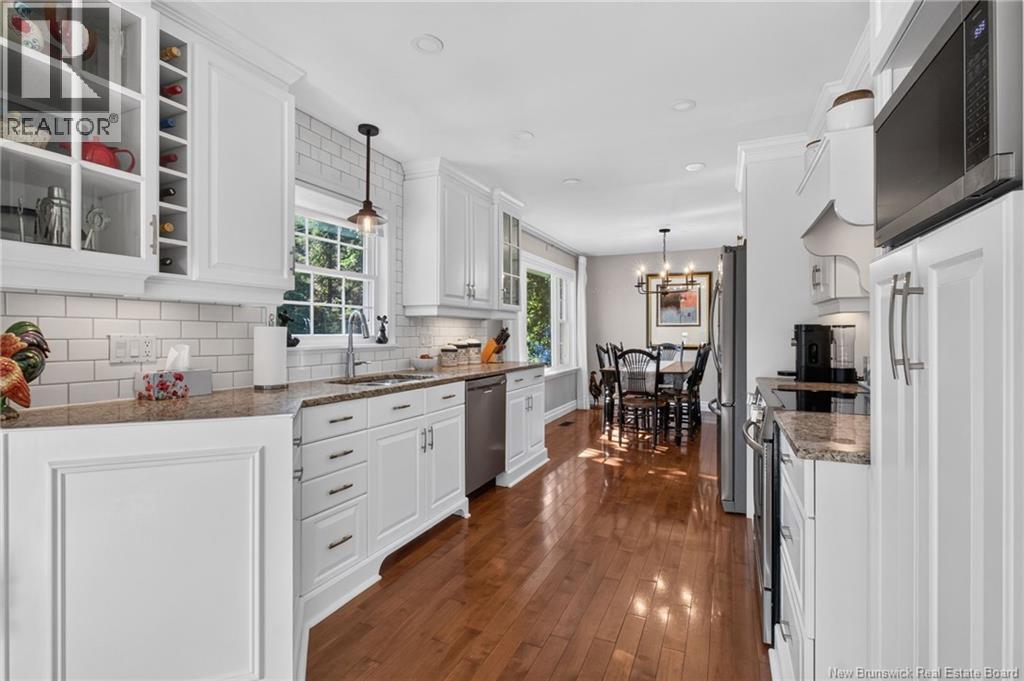 12 Fairway Boulevard - 15