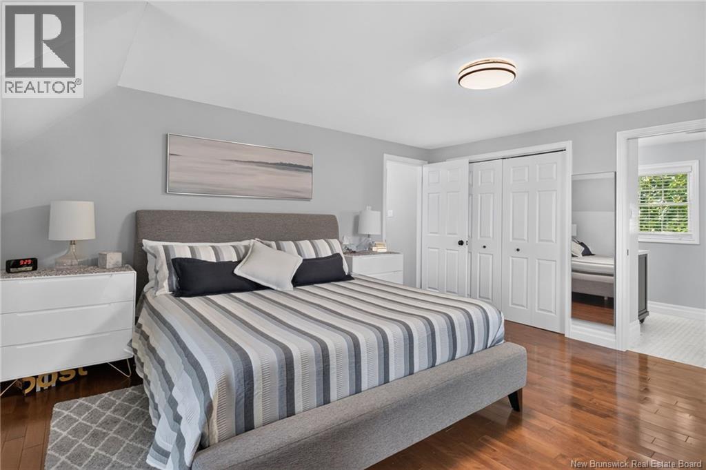 12 Fairway Boulevard - 21