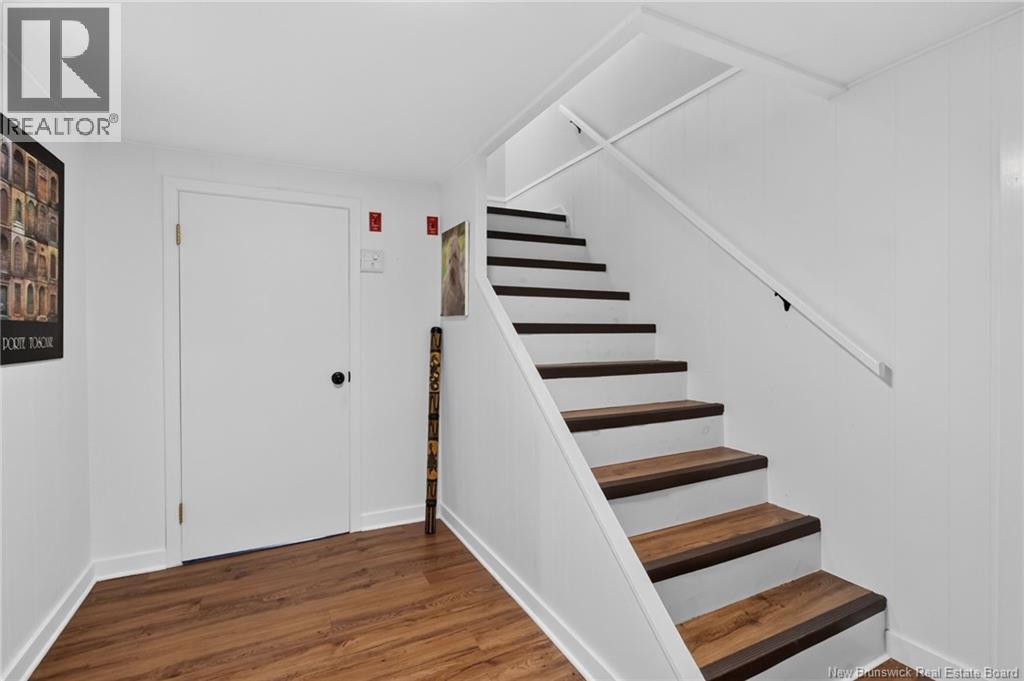 12 Fairway Boulevard - 27