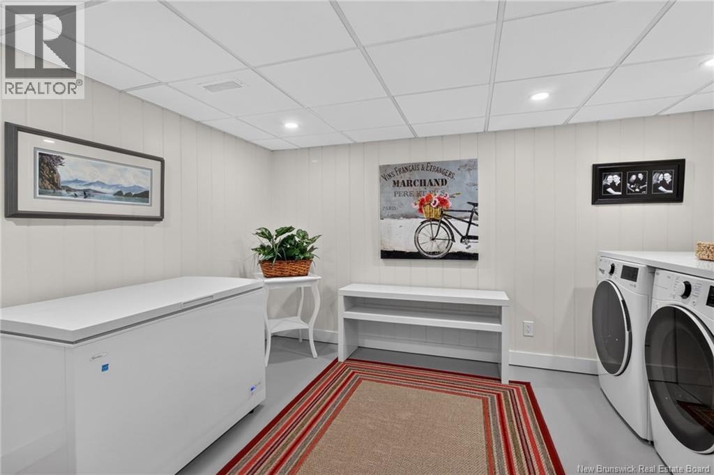 12 Fairway Boulevard - 28