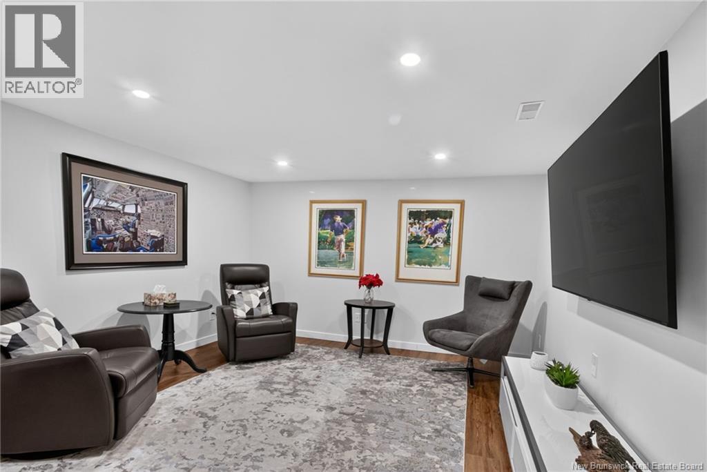 12 Fairway Boulevard - 29