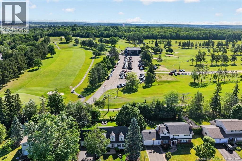 12 Fairway Boulevard - 3