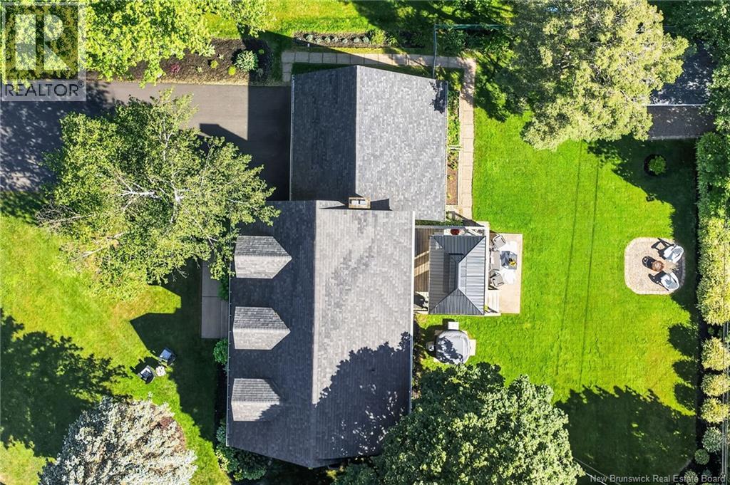 12 Fairway Boulevard - 42