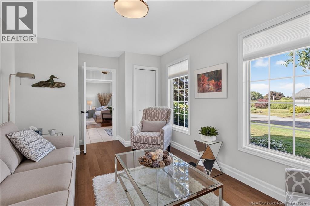 12 Fairway Boulevard - 5