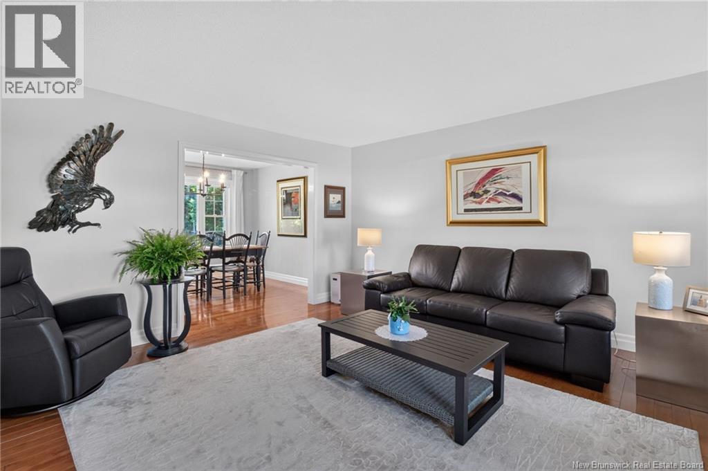 12 Fairway Boulevard - 9