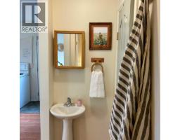 114 Red Wing Crescent, Tillicum Beach, AB T4V2M9 Photo 9