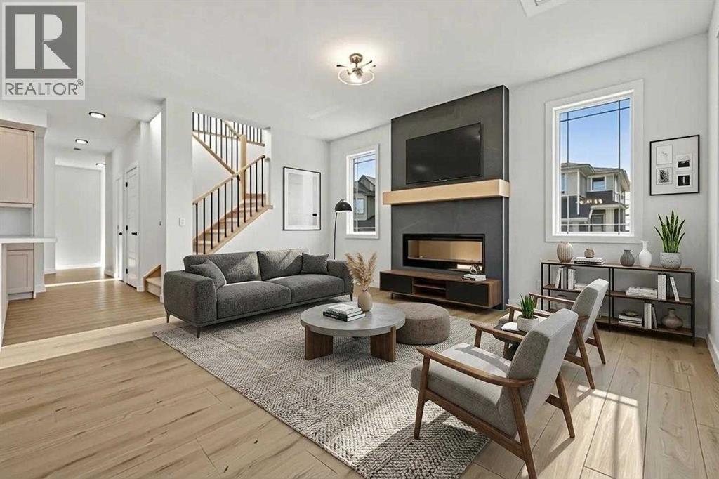 571 Buffaloberry Manor SE - 4
