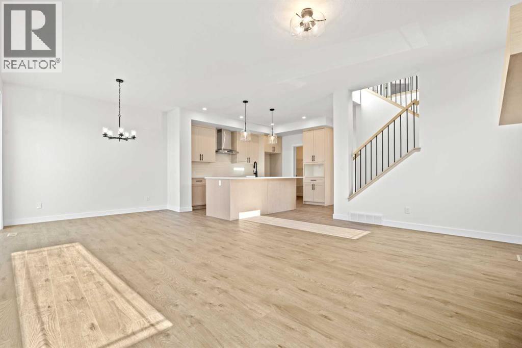 571 Buffaloberry Manor SE - 13