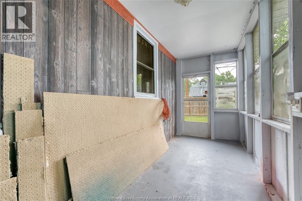 248 MCKAY AVENUE - 17