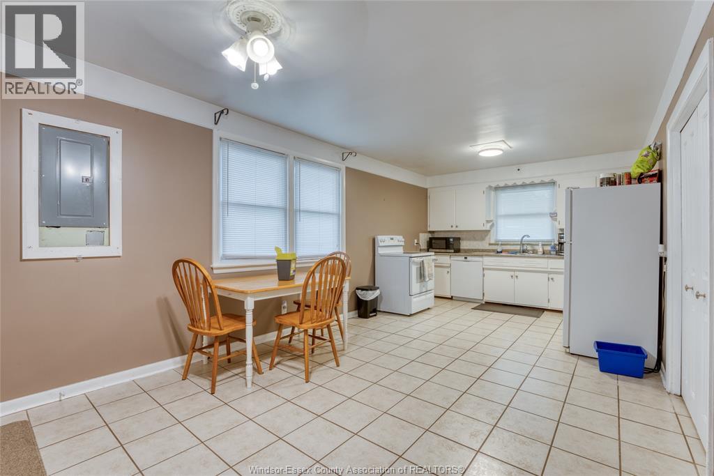 248 MCKAY AVENUE - 8