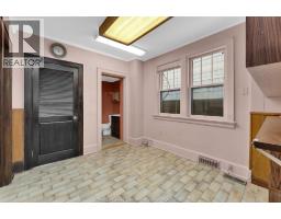 1451 Ouellette Avenue, Windsor, ON N8X1K1 Photo 36