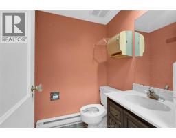 1451 Ouellette Avenue, Windsor, ON N8X1K1 Photo 38