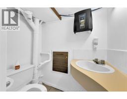 1451 Ouellette Avenue, Windsor, ON N8X1K1 Photo 45