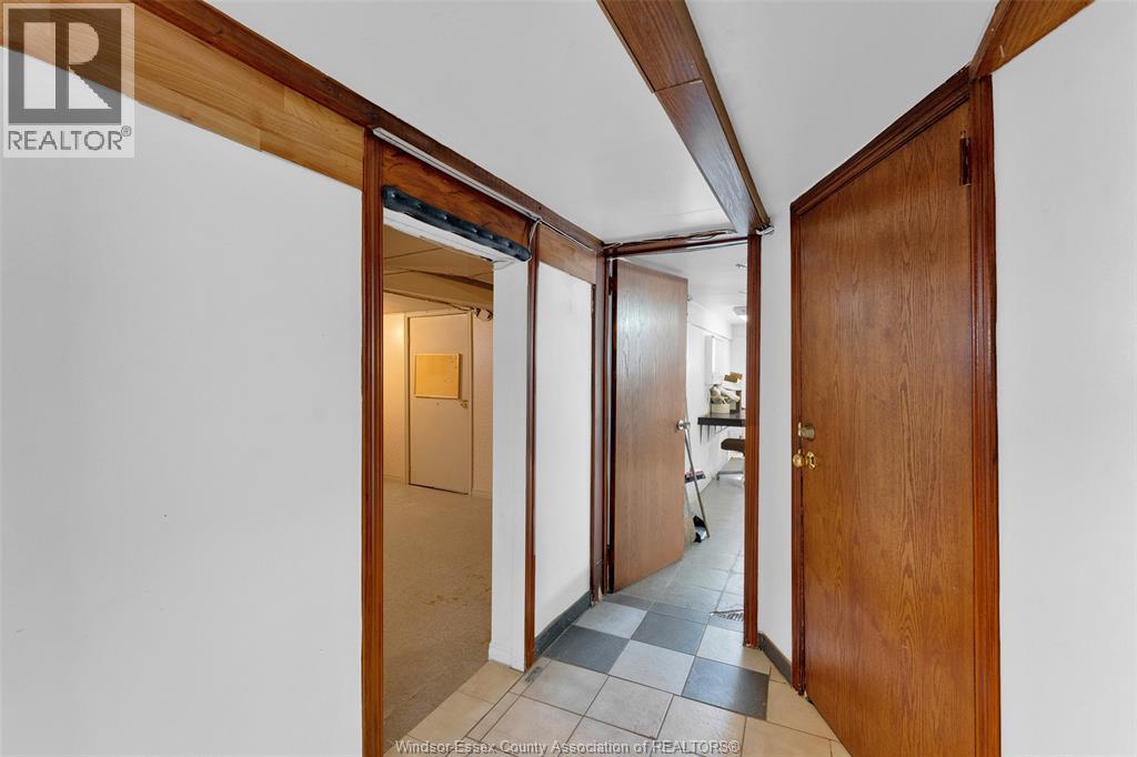 1451 OUELLETTE AVENUE - Image 41