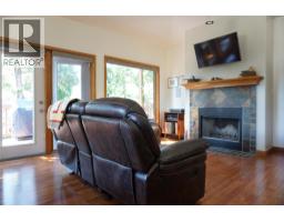 Full bathroom - 4951 Hot Springs Road Lot# 1, Fairmont Hot Springs, BC V0B1L1 Photo 9