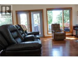 Living room - 4951 Hot Springs Road Lot# 1, Fairmont Hot Springs, BC V0B1L1 Photo 10